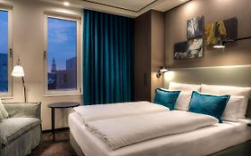 Motel One Amsterdam-Waterlooplein
